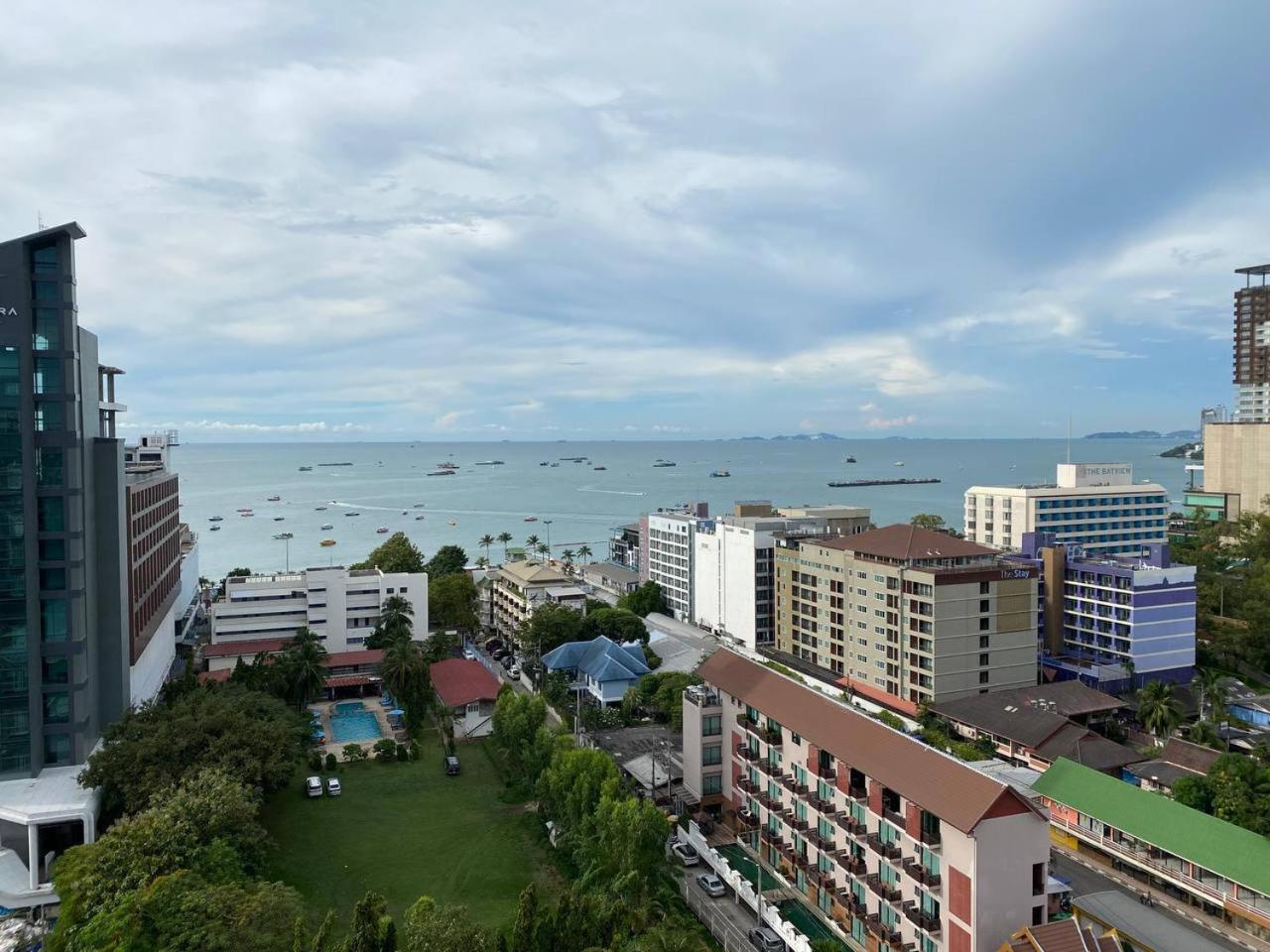 Condo Edge Central Pattaya Extérieur photo